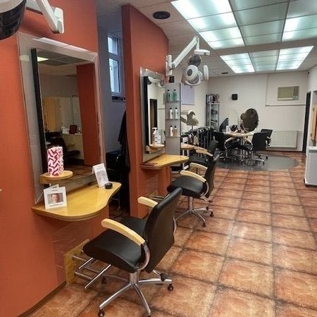 Salon Haarlekin | Uffenheim von innen